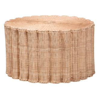 bali & pari Kensley Natural Rattan Coffee Table - Handwoven Wicker Round Accent Table with Scalloped Silhouette, Boho Coastal Style Decor for Living Rooms or Lounges